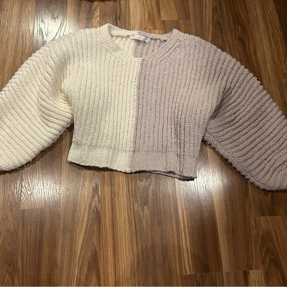 Altar’d State Sweater - Picture 1 of 3